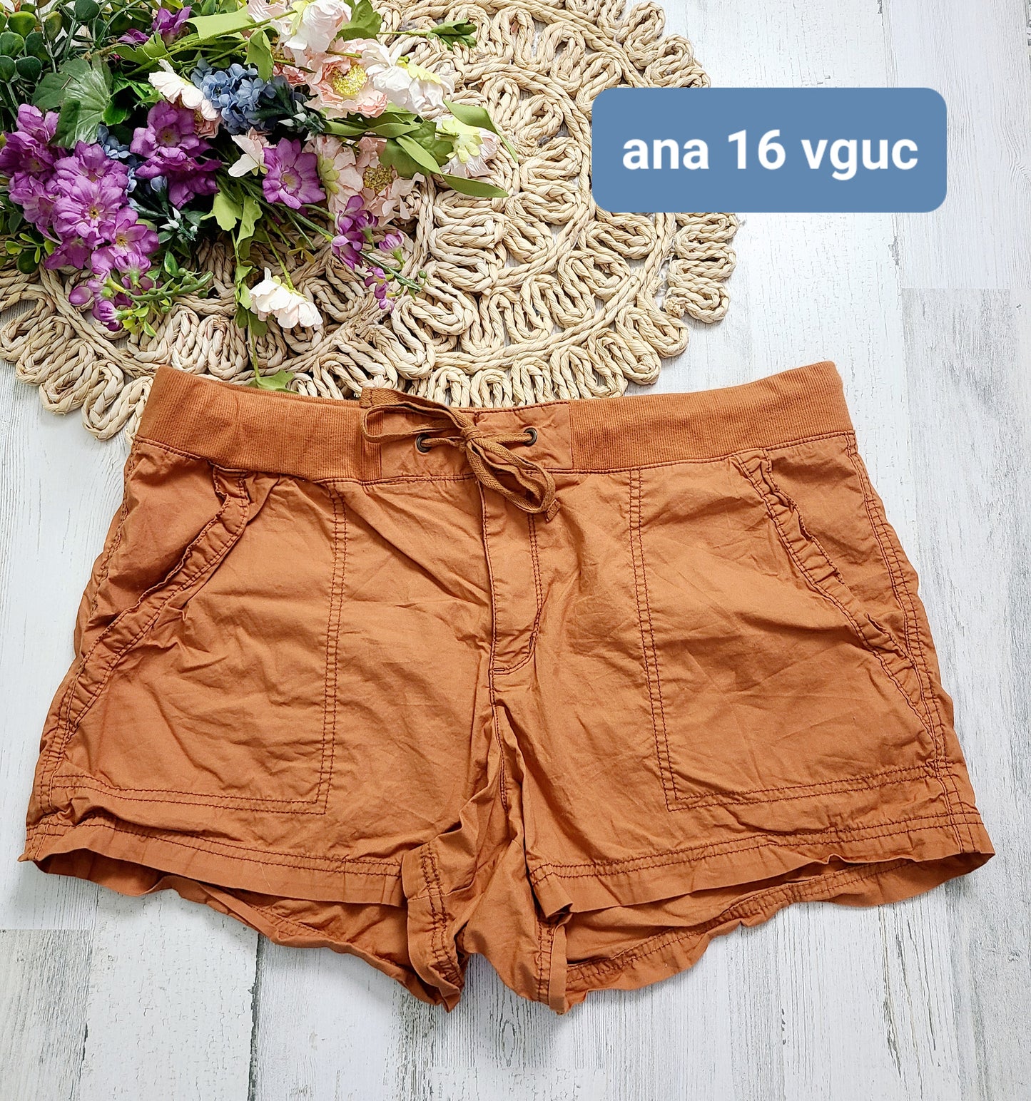 ana orange shorts