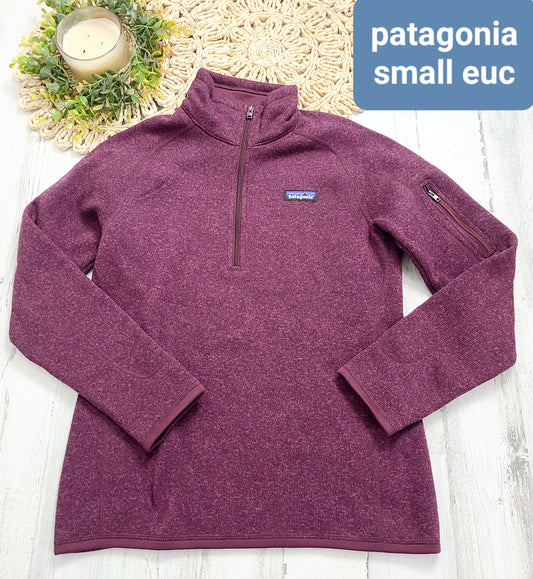 burgundy patagonia small