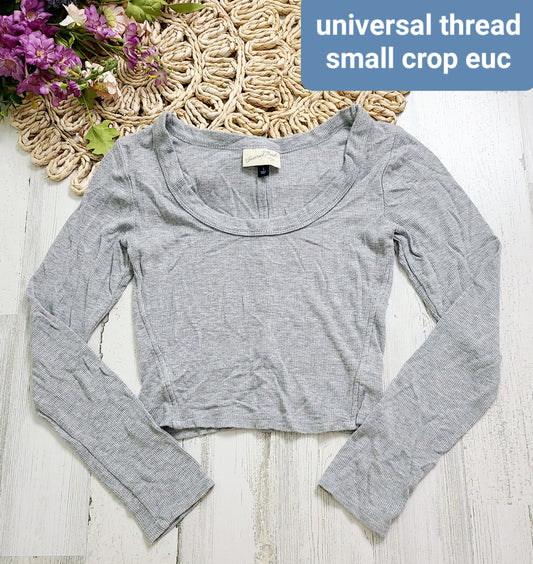 universal thread round neck gray crop