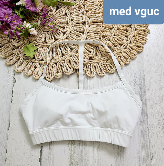 white sports bra no brand