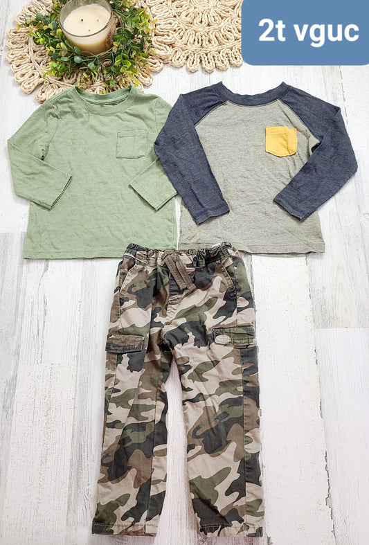 pocket long sleeve shirts and camo pants 2t