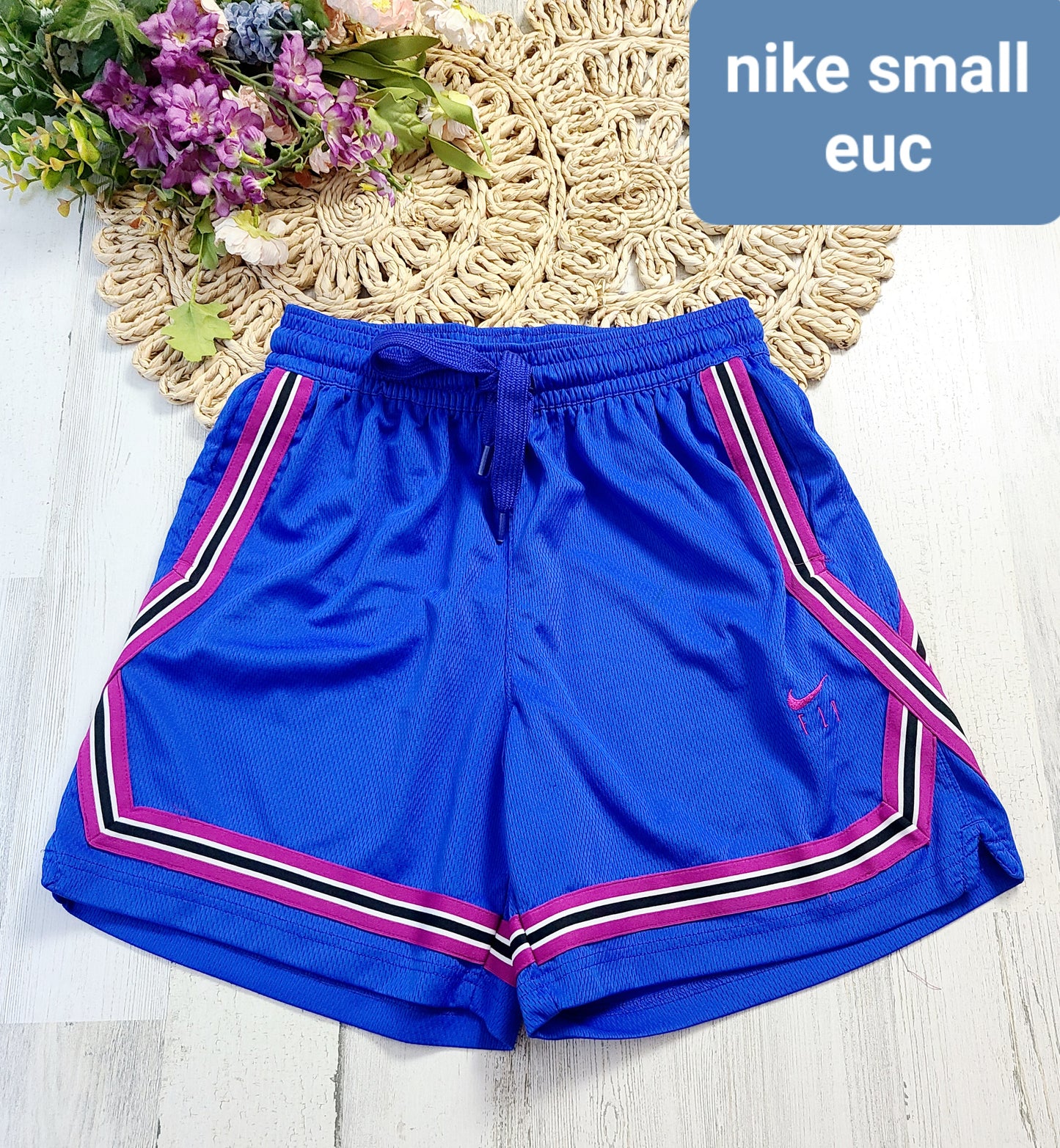 womens basketball shorts nike blue