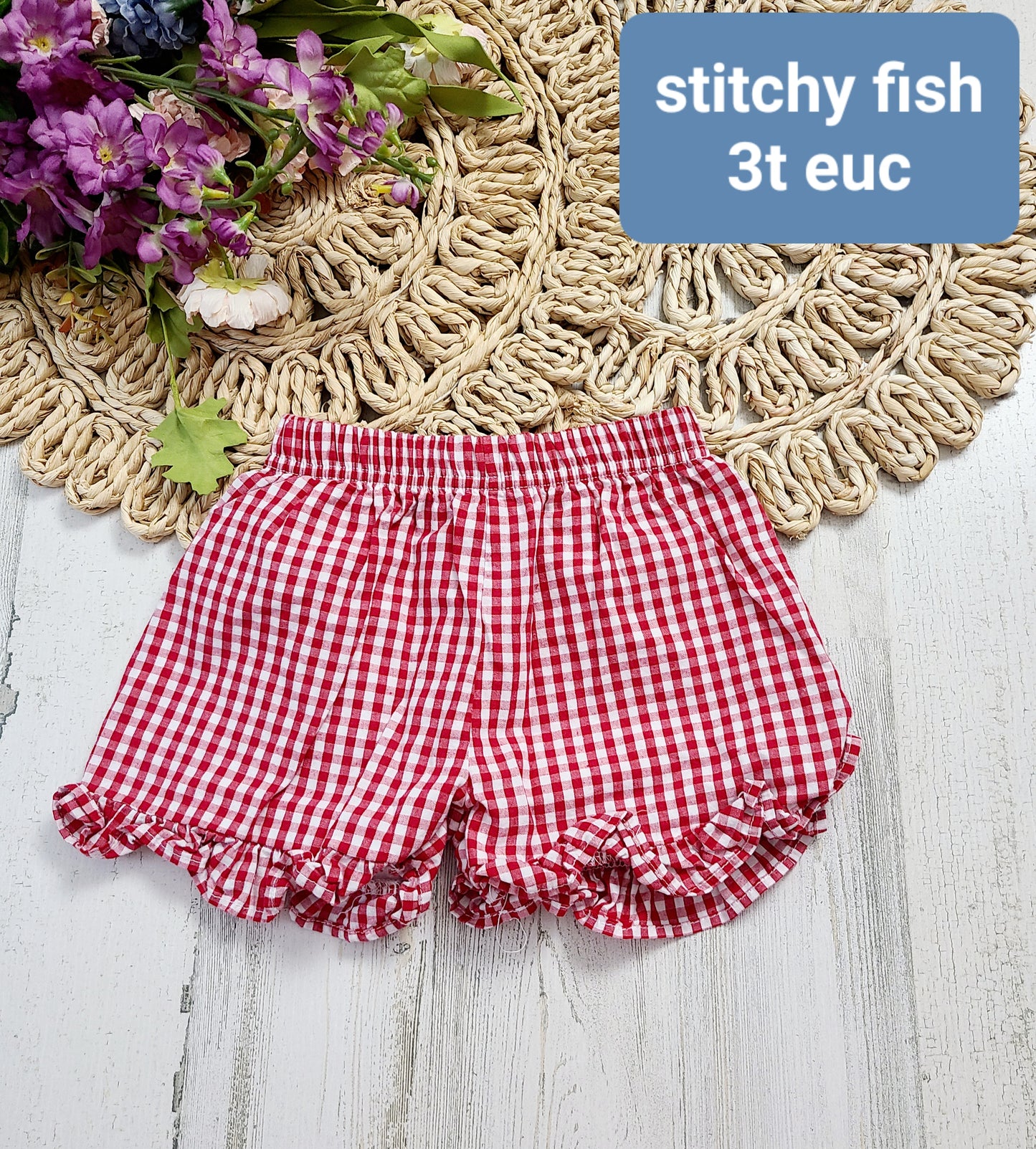 stitchy fish checkered red