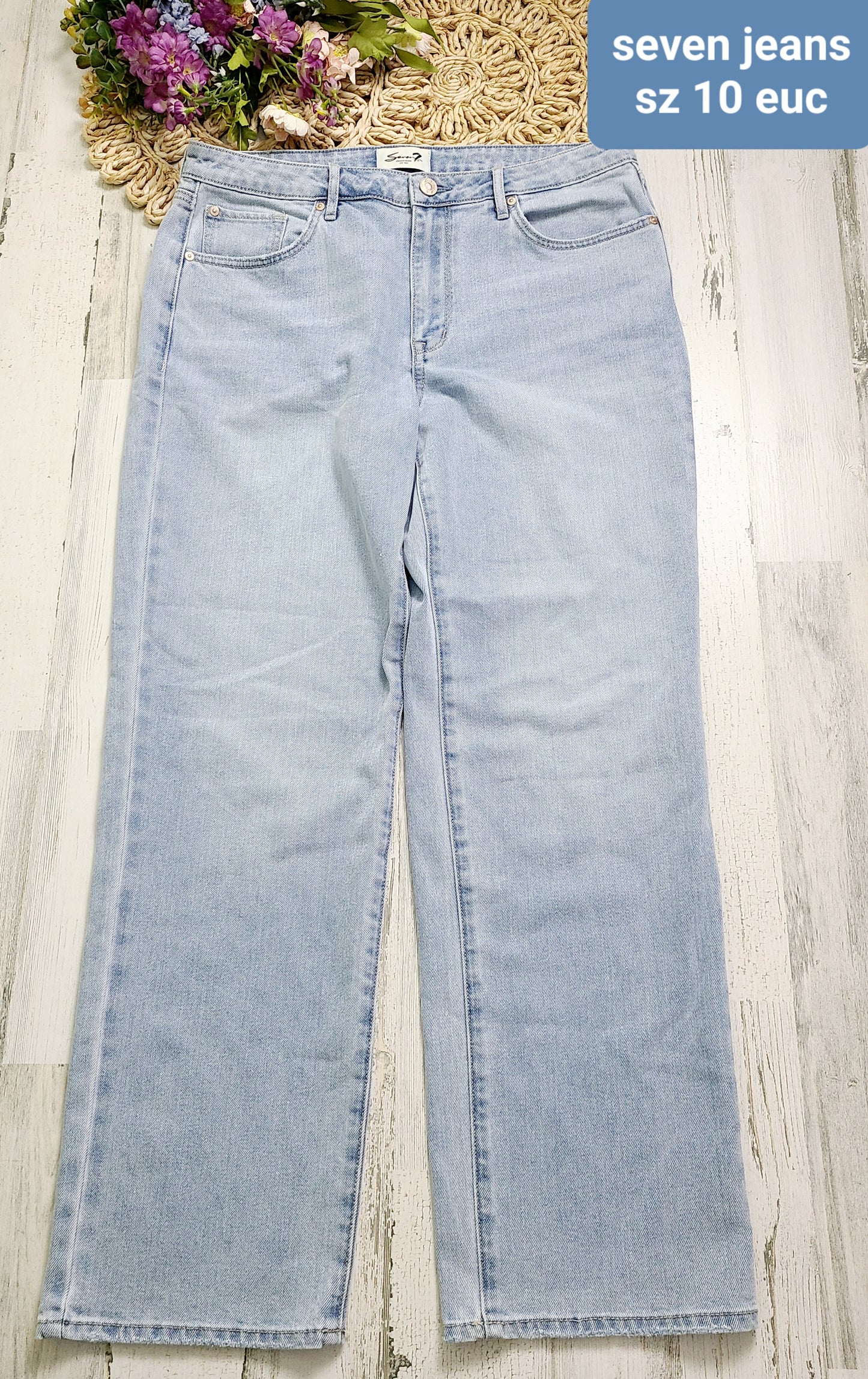 seven medium jeans light wash