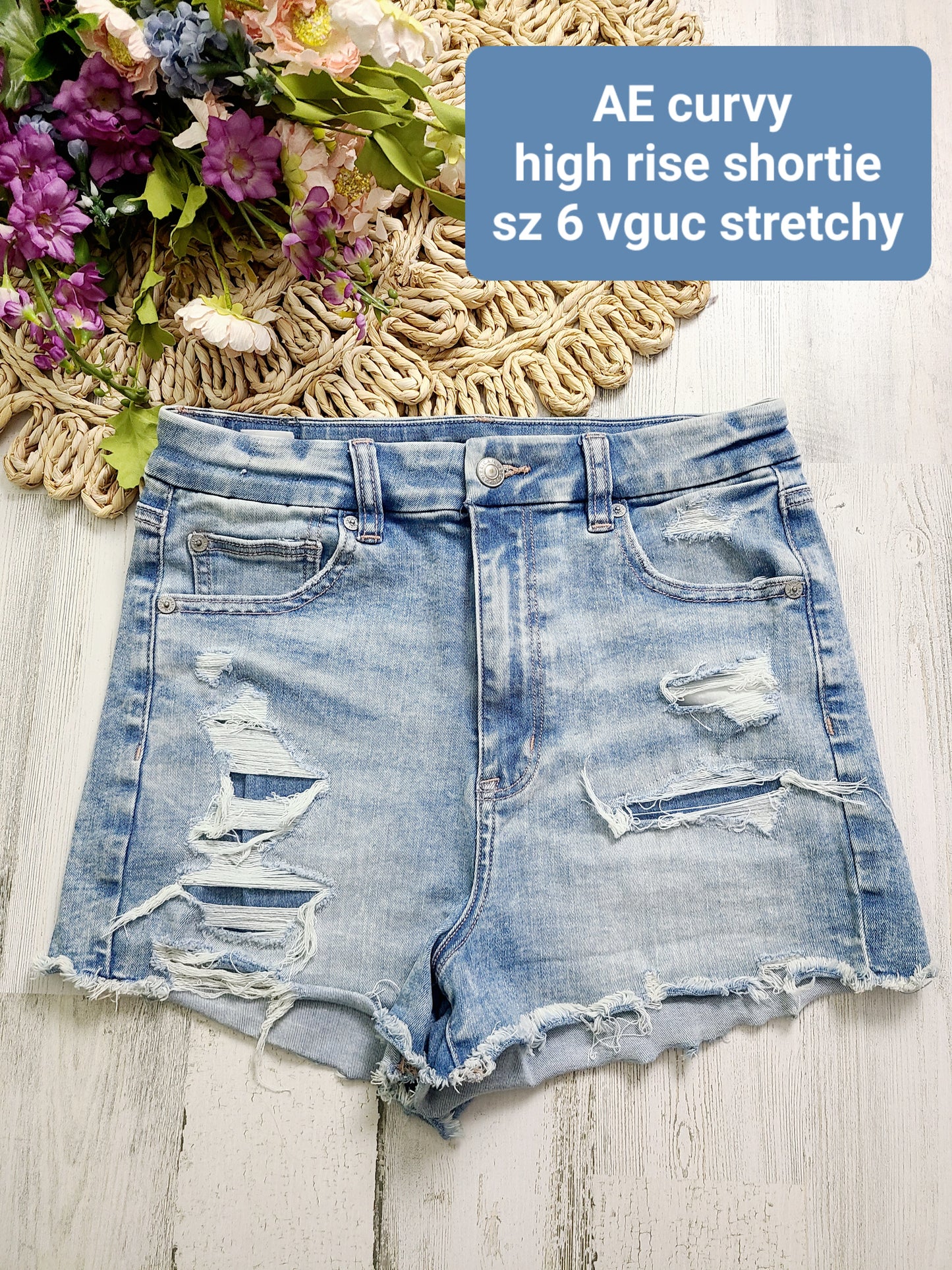 ae curvey distressed shorts