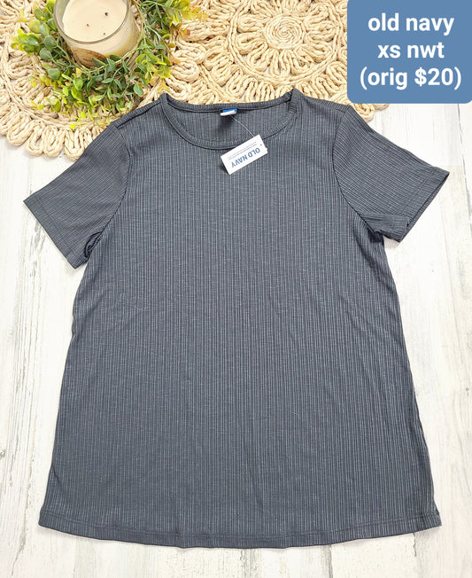 new ribbed gray tshirt old navy