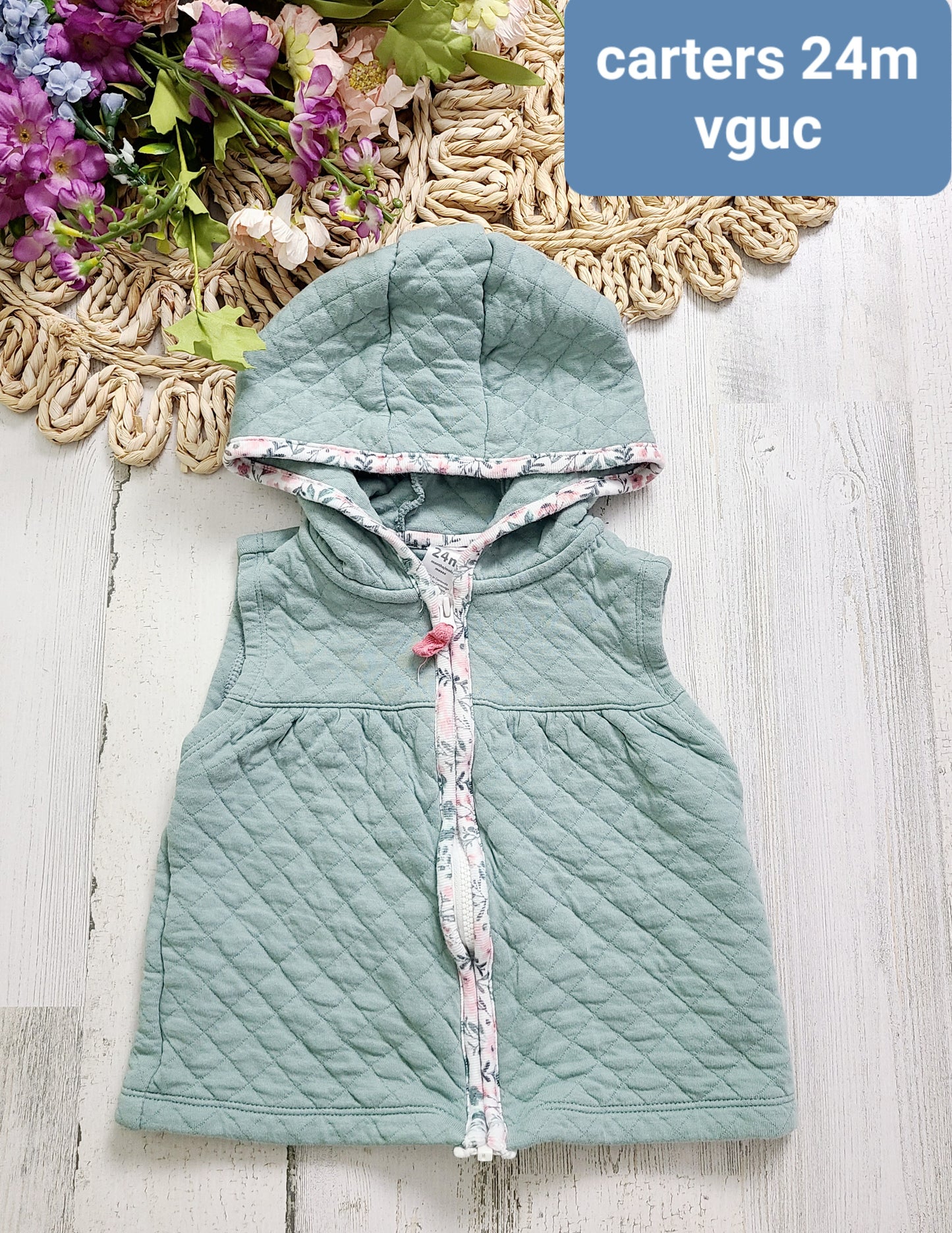 mint zip vest