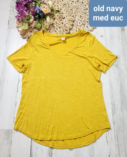 old navy mustard tee