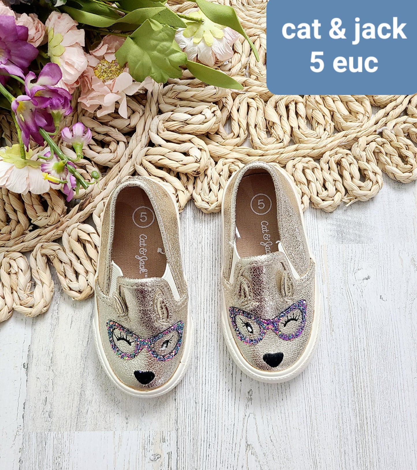 glitter glasses gold shoes