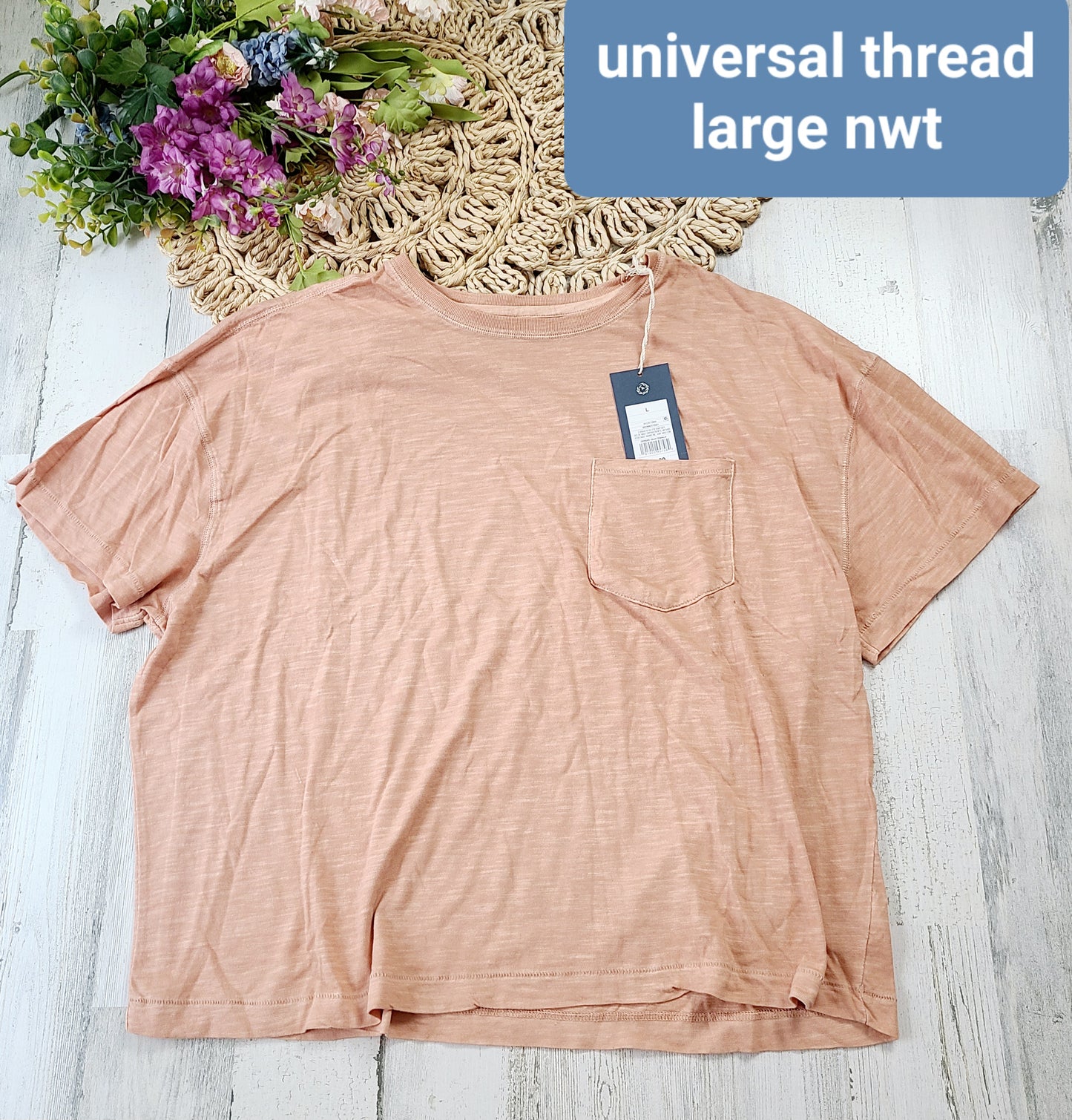 new universal thread pocket tee