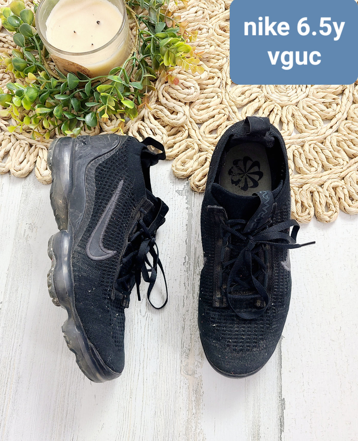 black 6.5y nike shoes