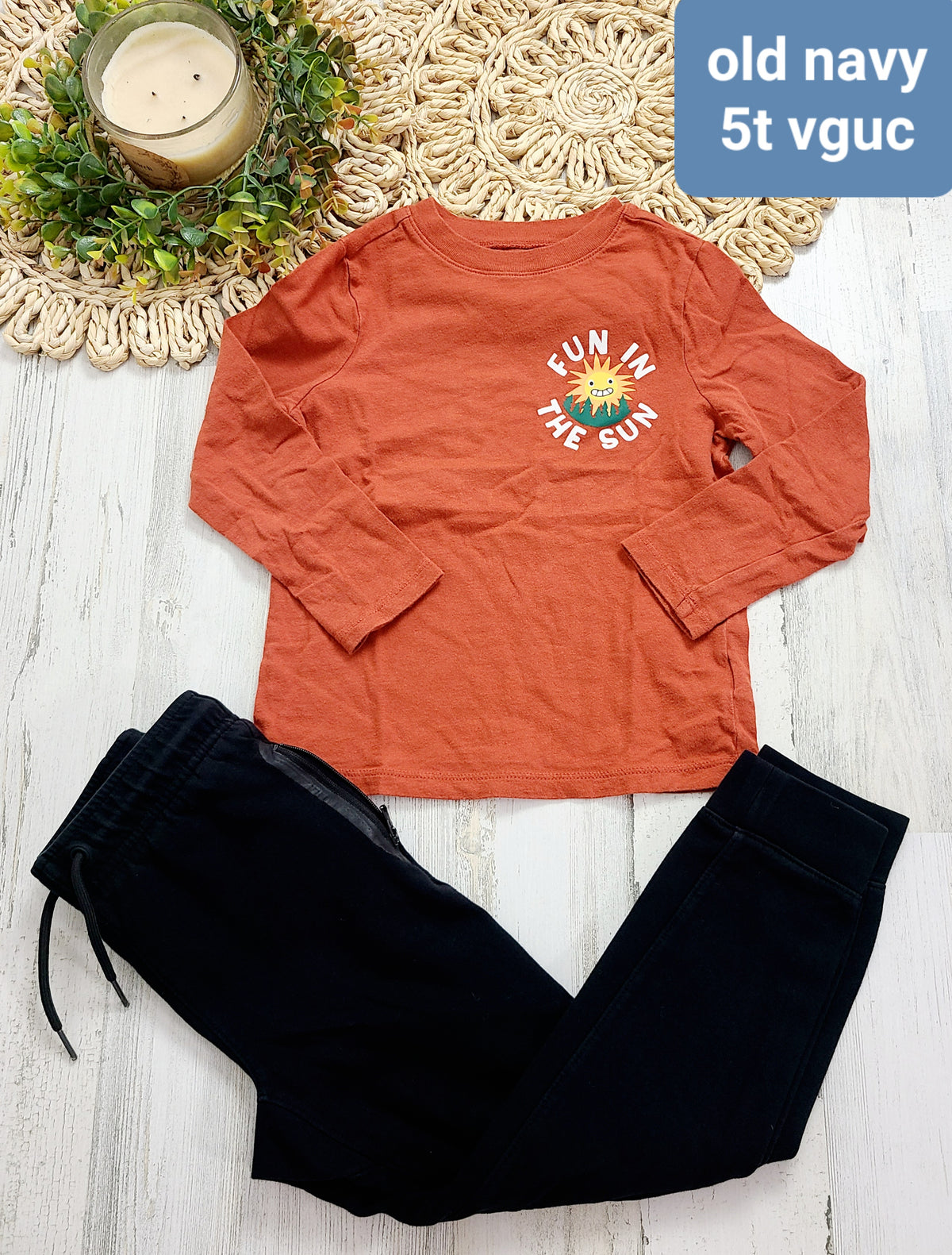 fun in the sun and black joggers old navy