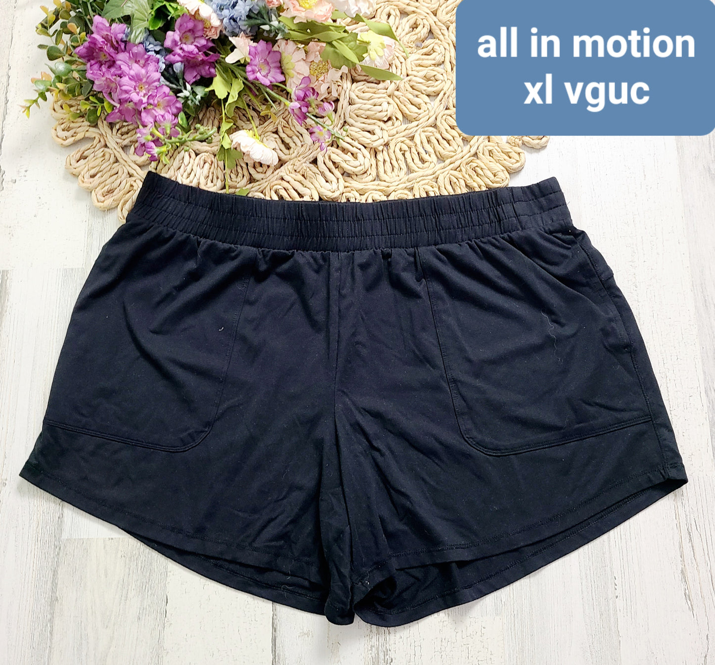 xl black shorts all in motion