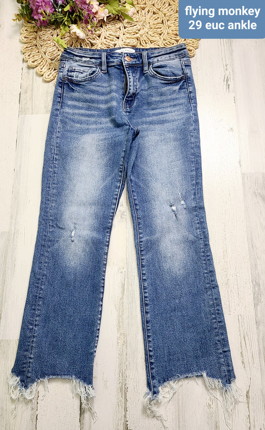 ankle sz 29 flying monkey jean