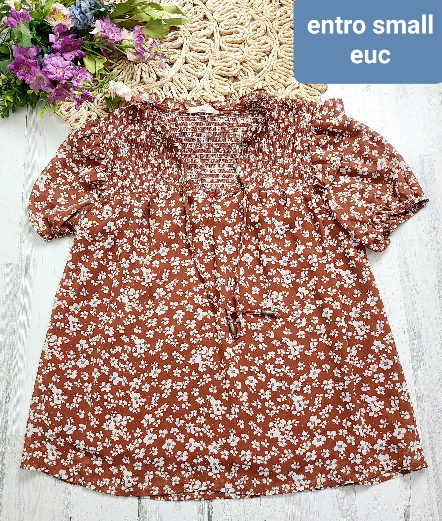 entro brown floral top