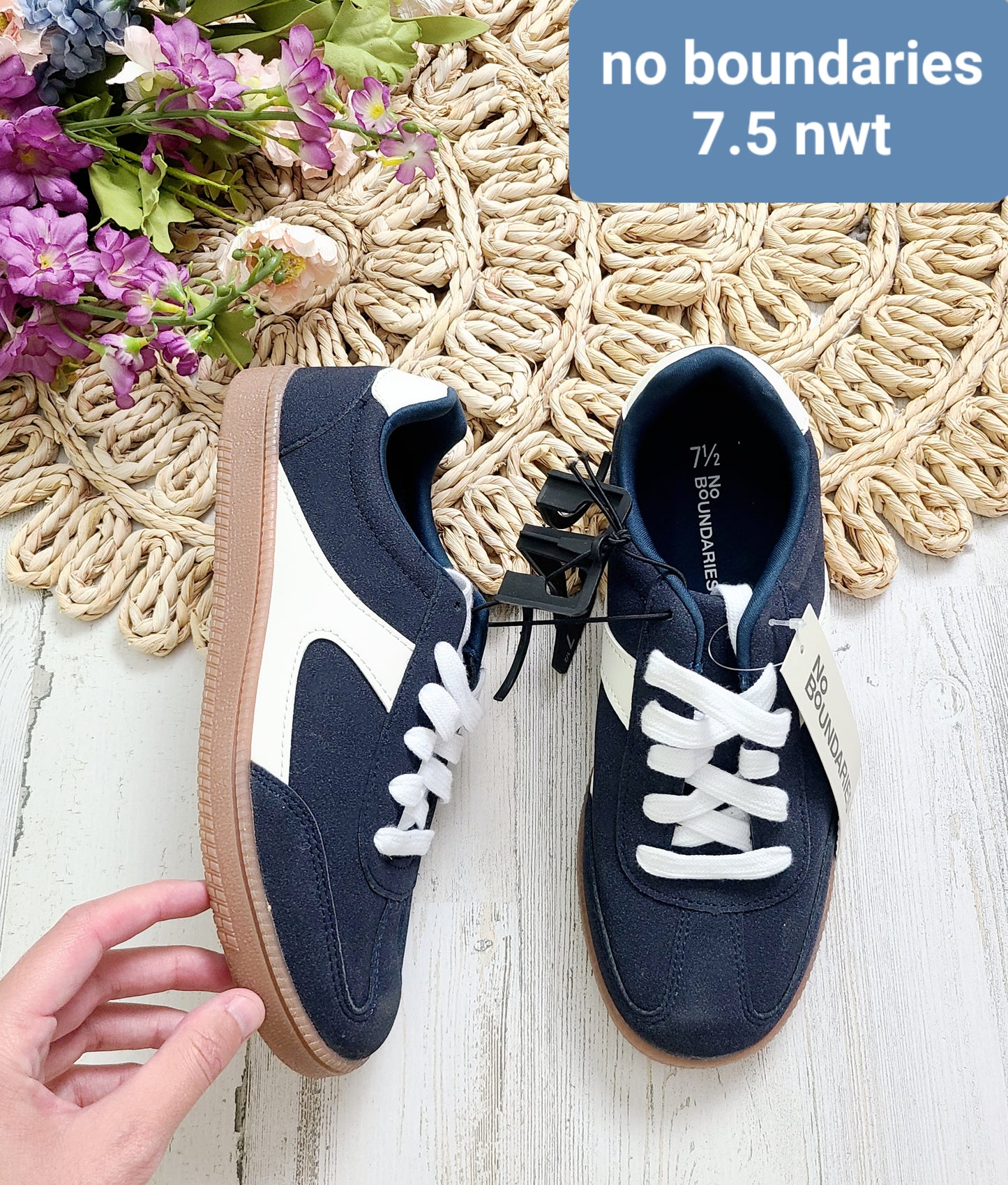 no boundaries new sneakers