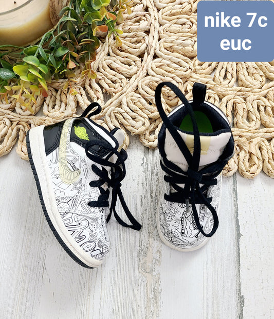 drawings on nikes 7c