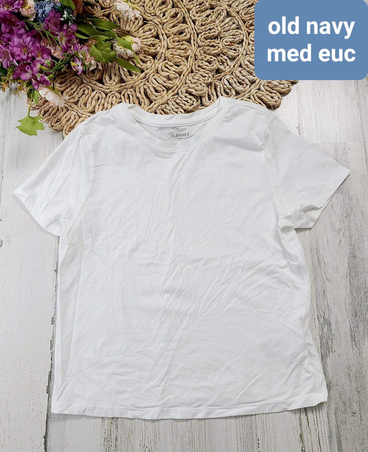 white tee womens old navy