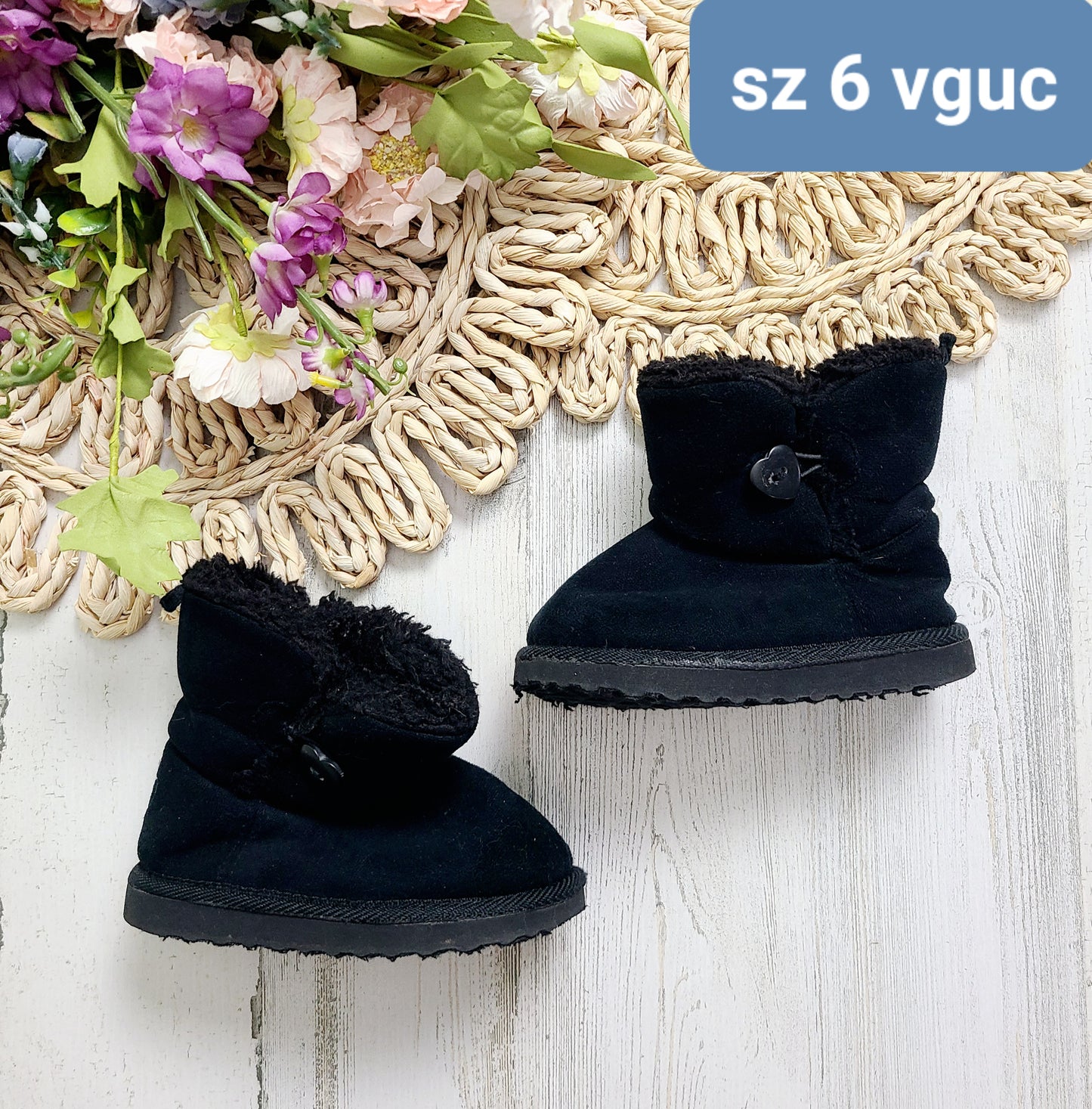 black fur lined boots 6c girls