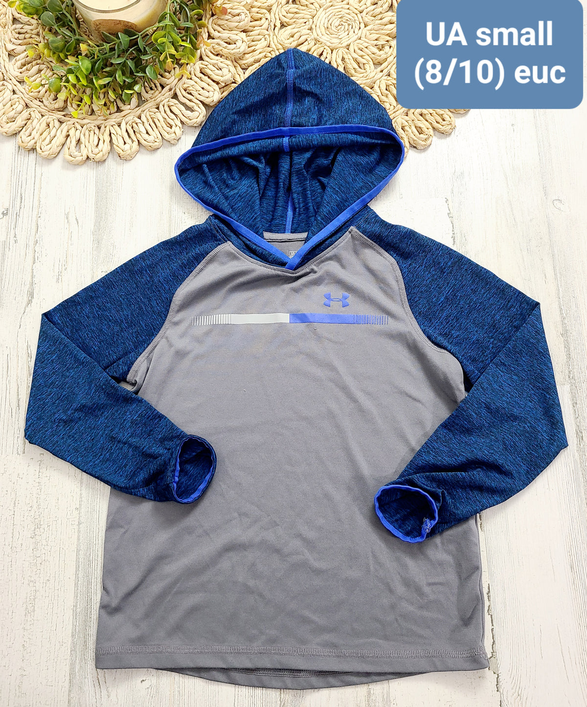 navy hood and sleeves ua 8/10y and gray