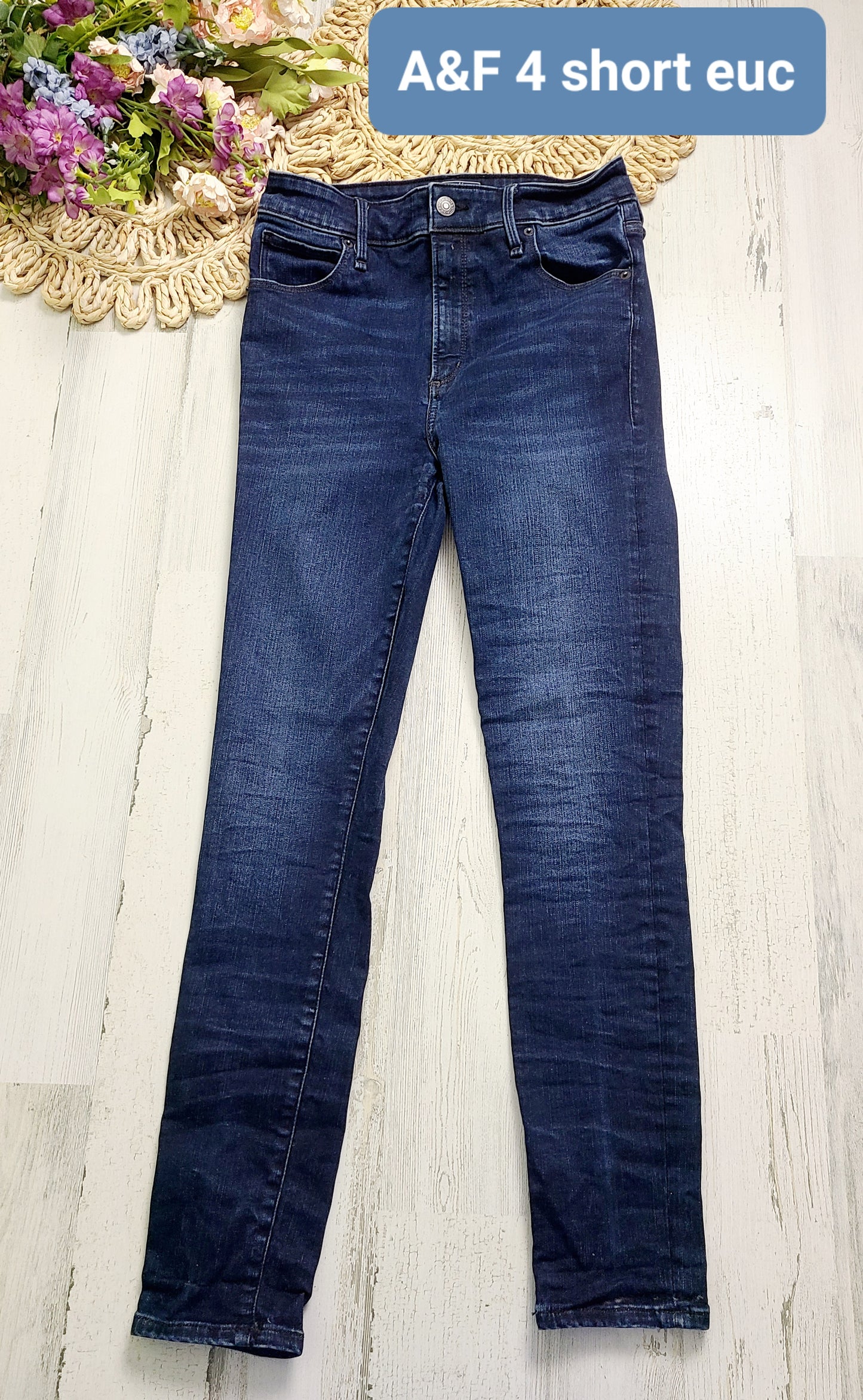 a&f 4 short