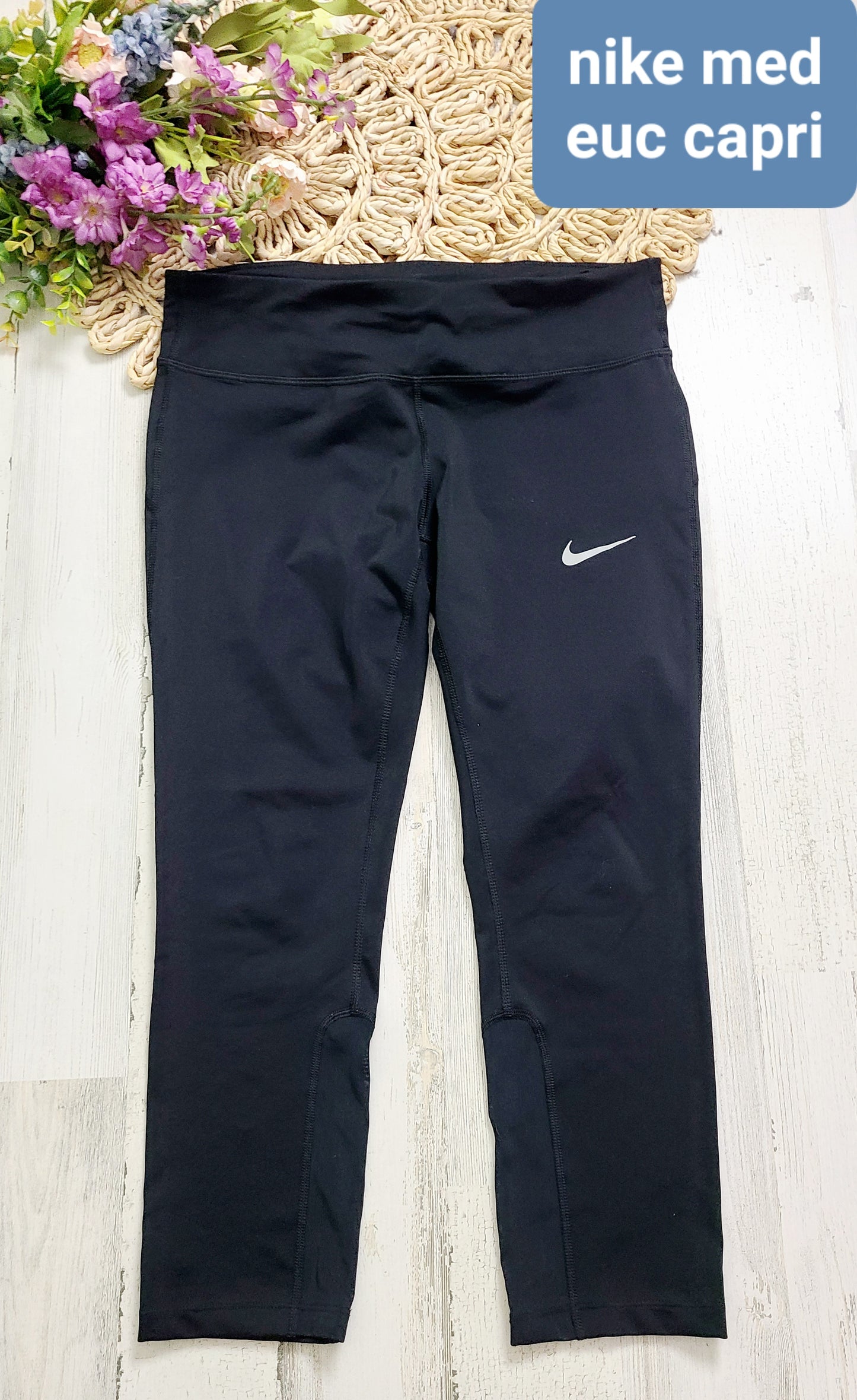 nike black capri leggings womens