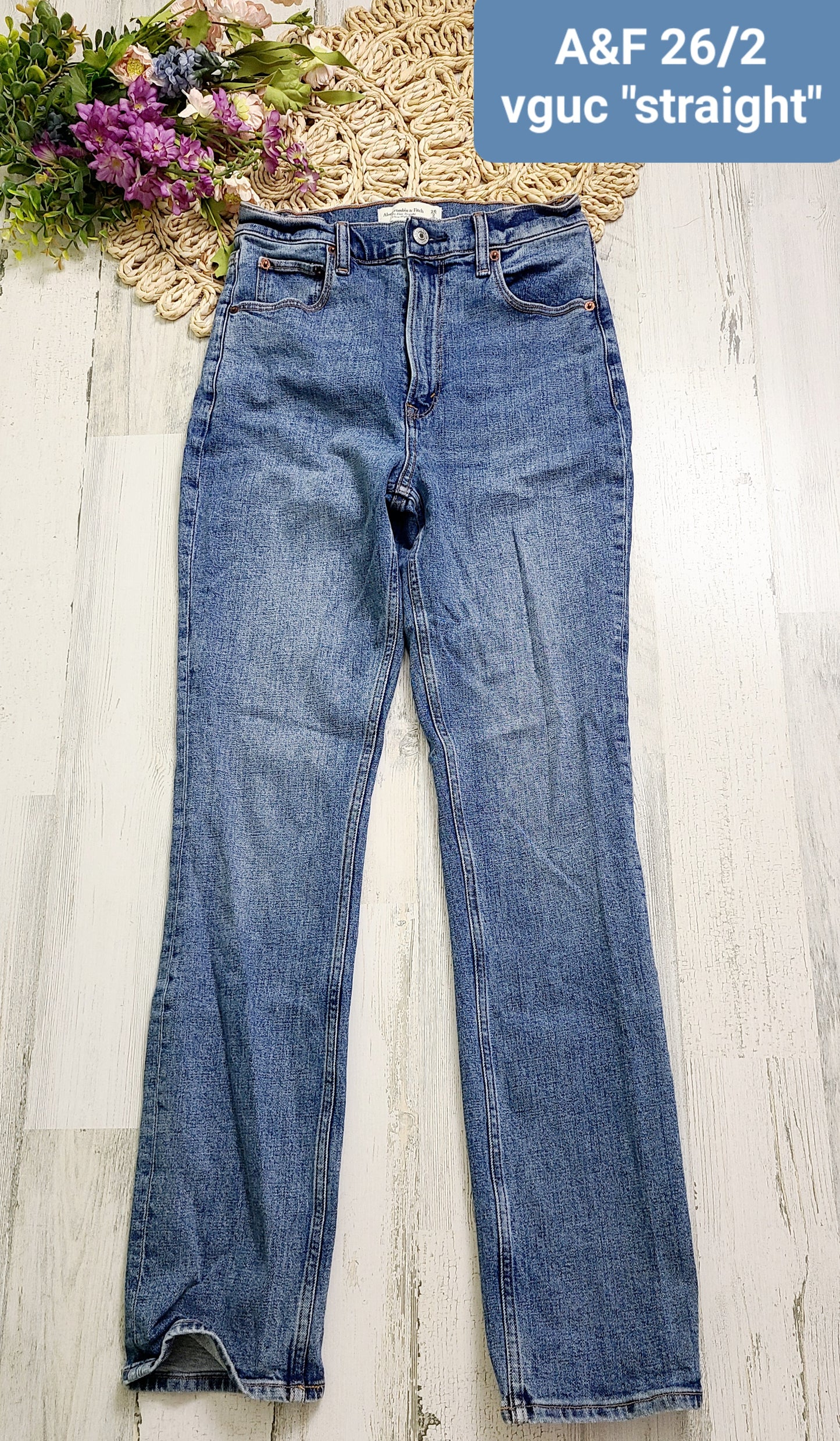 a&f straight jeans sz 2 womens
