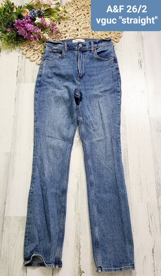 a&f straight jeans sz 2 womens