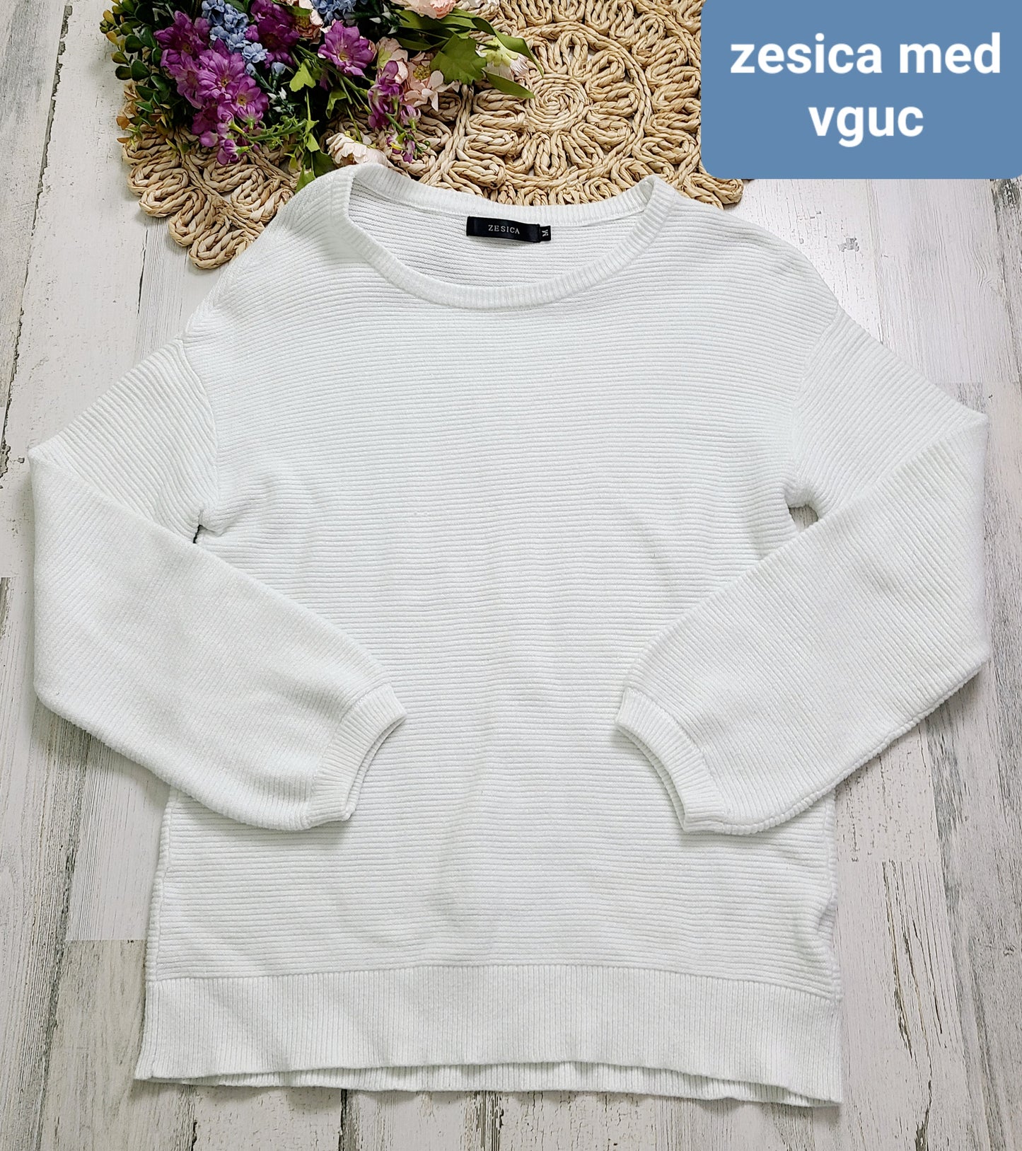 zesica white sweater