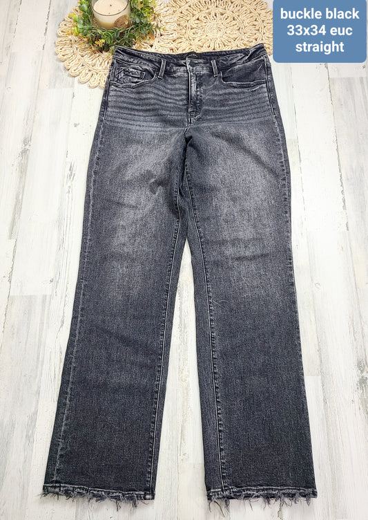 gray buckle black straight leg