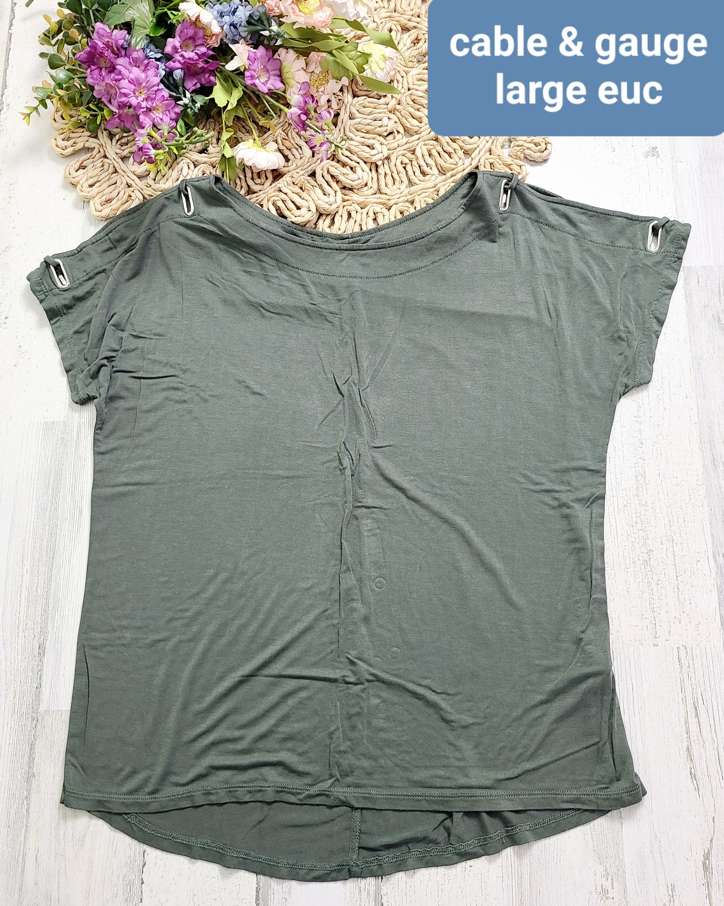 cable & guage green tee