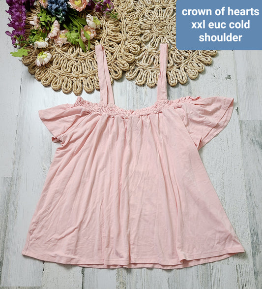 crown of hearts cold shoulder fits small