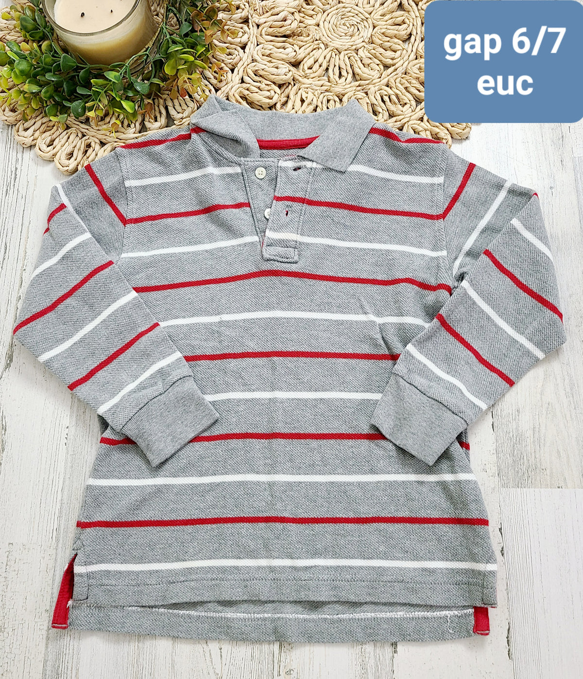 gray red white striped gap