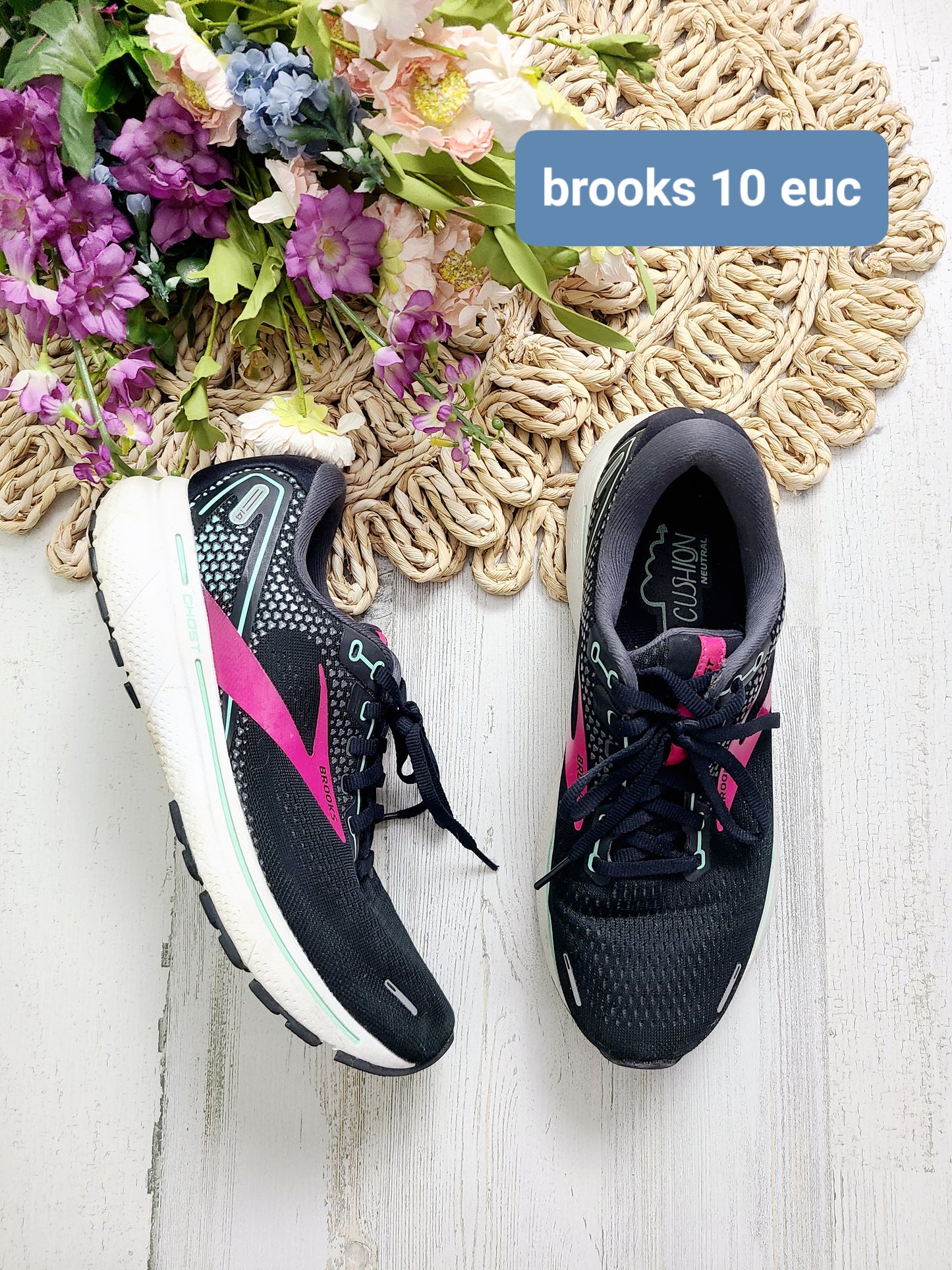 brooks womens sz 10