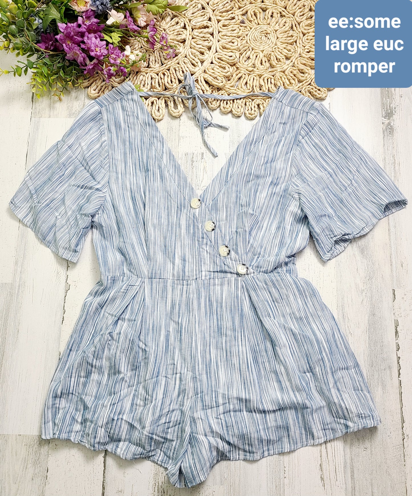 ee:some blue white romper