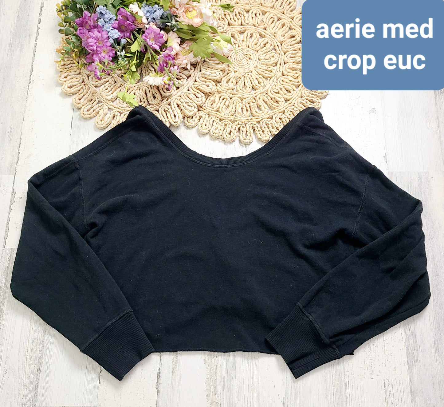 black crop back vneck aerie