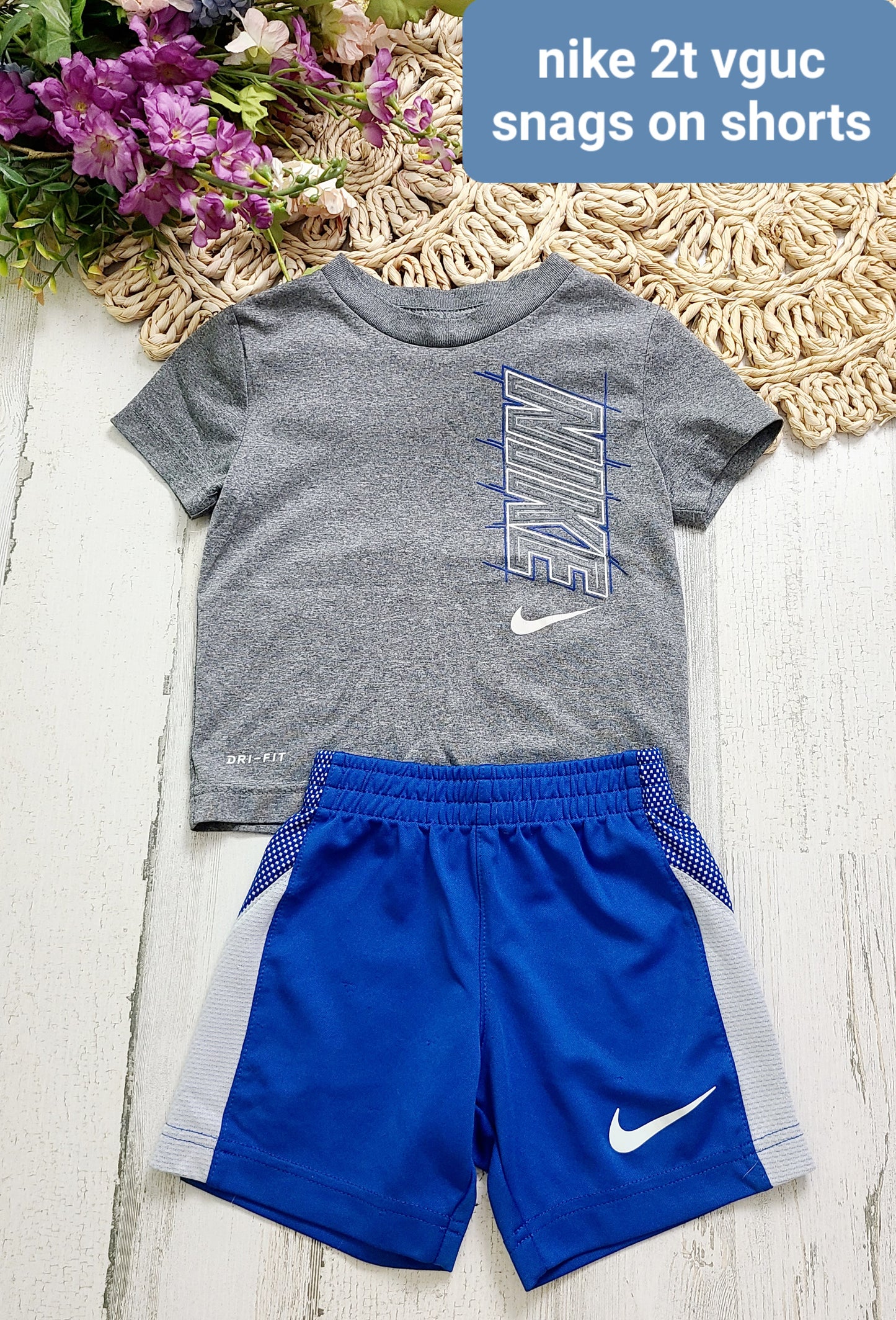 nike 2t gray and blue set