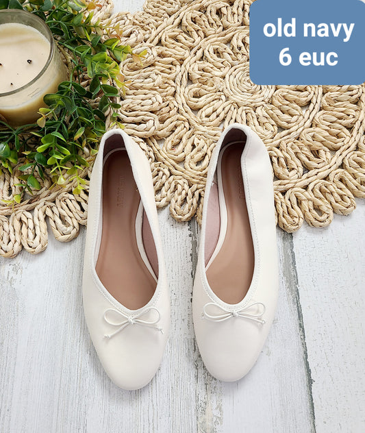 ivory flats with bow old navy