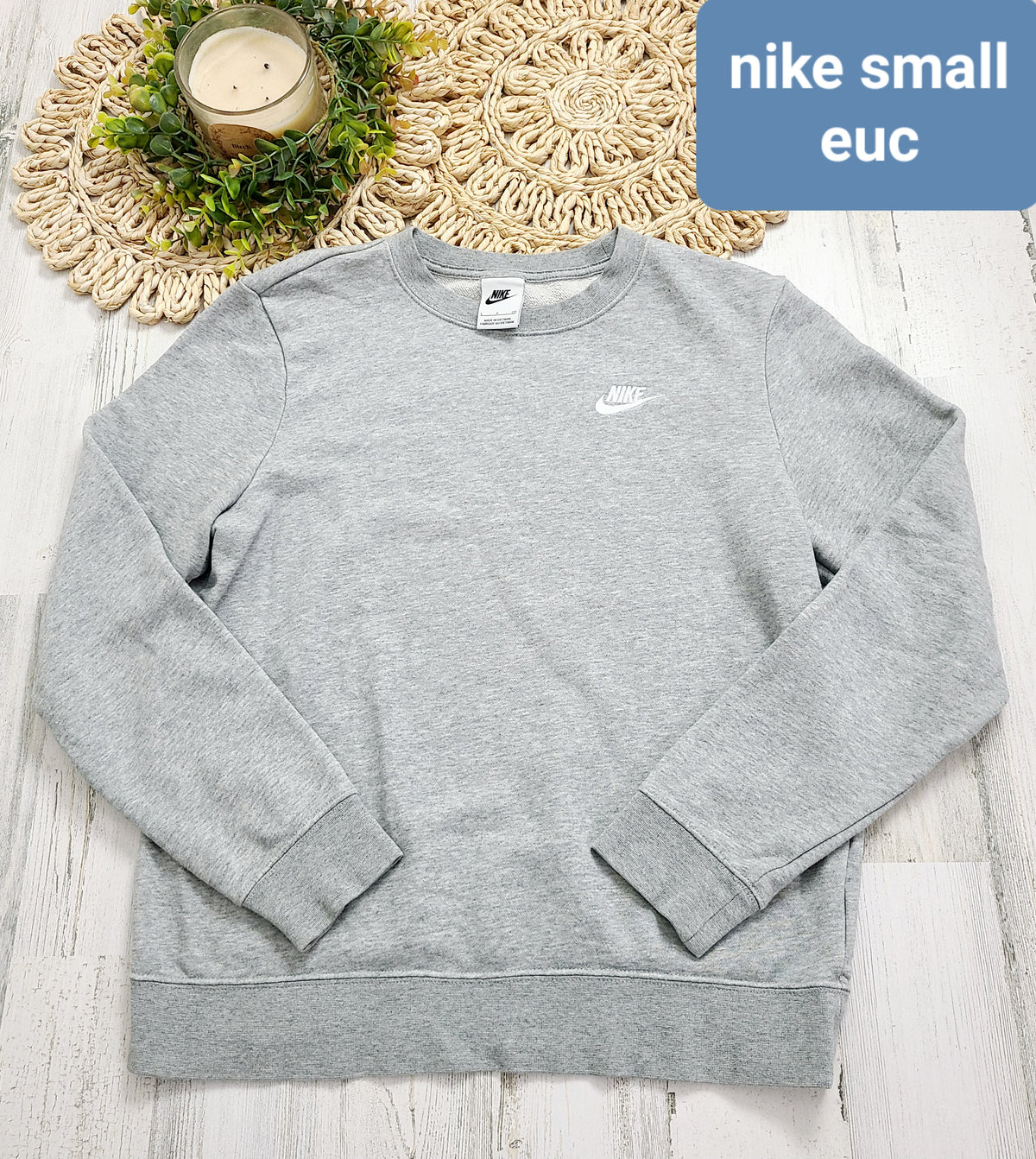 gray nike crewneck womens euc
