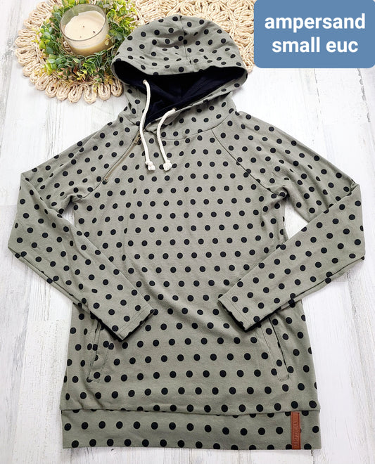 ampersands dot hoodie