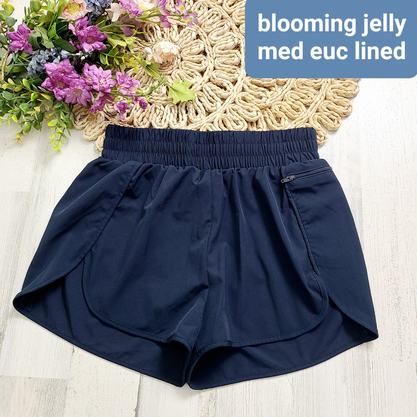 blooming jelly navy lined shorts