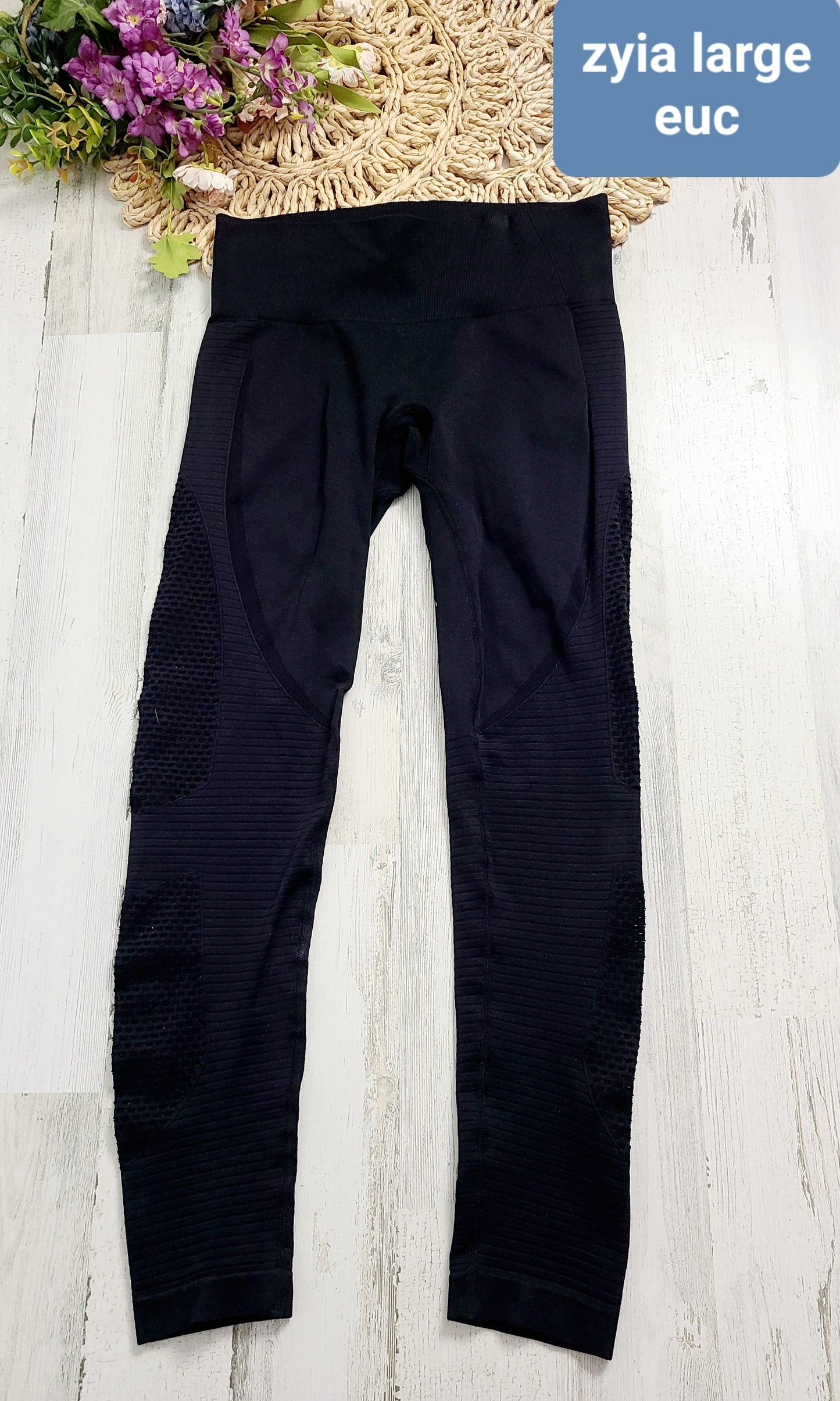 zyia black leggings