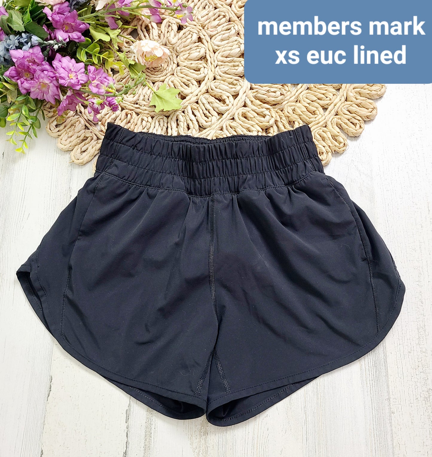 black mm lined shorts