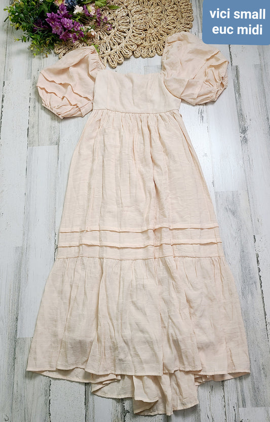 vici puff sleeve midi