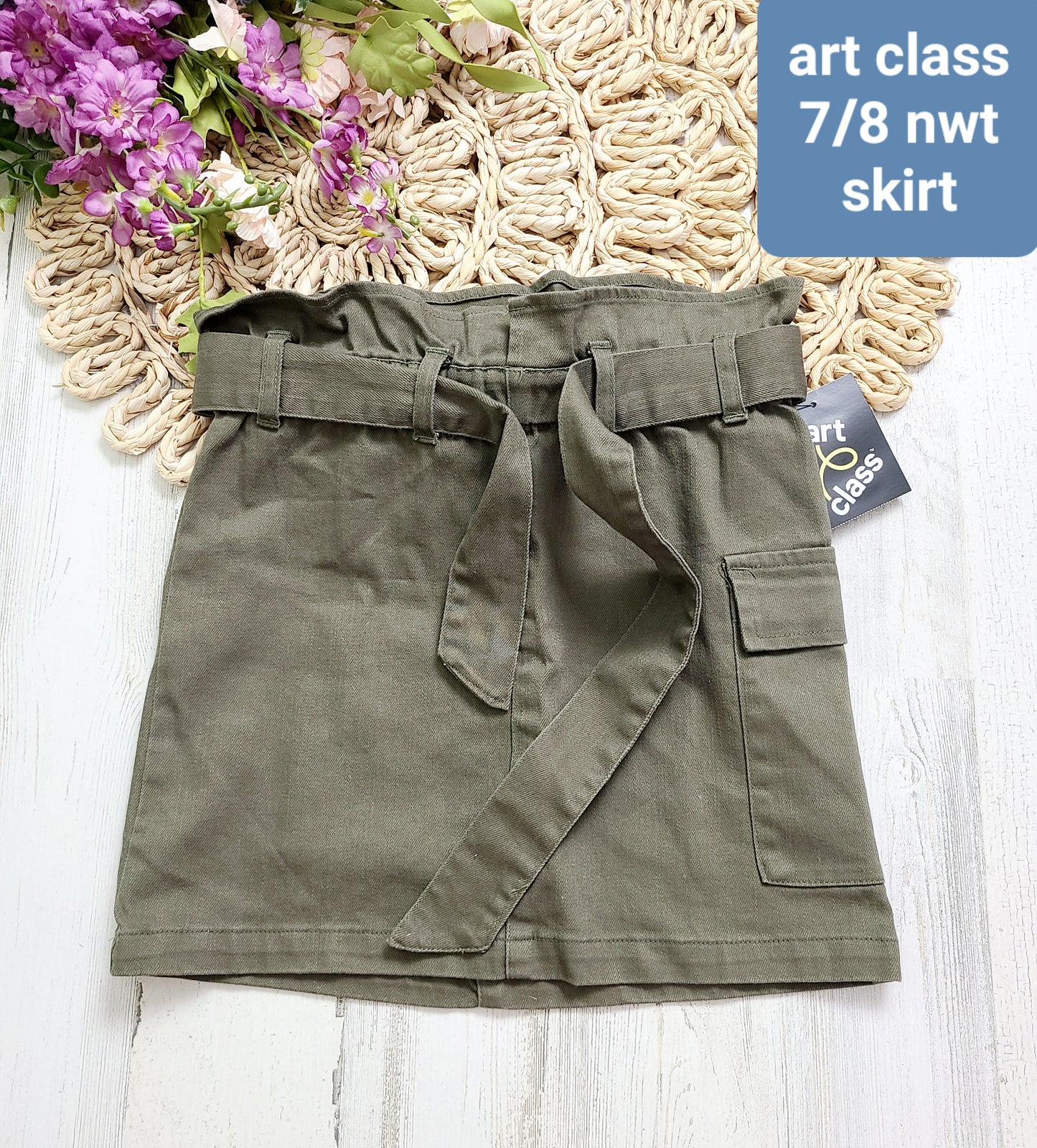 new art class skirt olive with tie