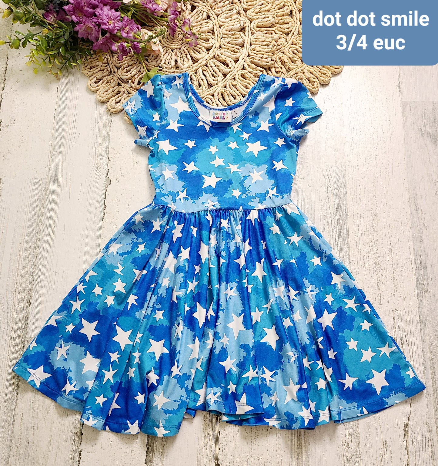 star dress dot dot smile