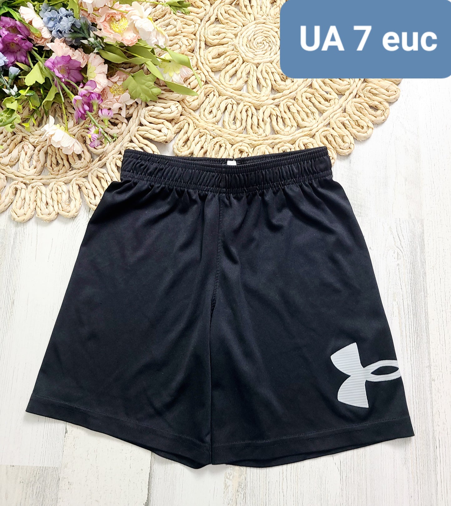 ua black 7y boys shorts