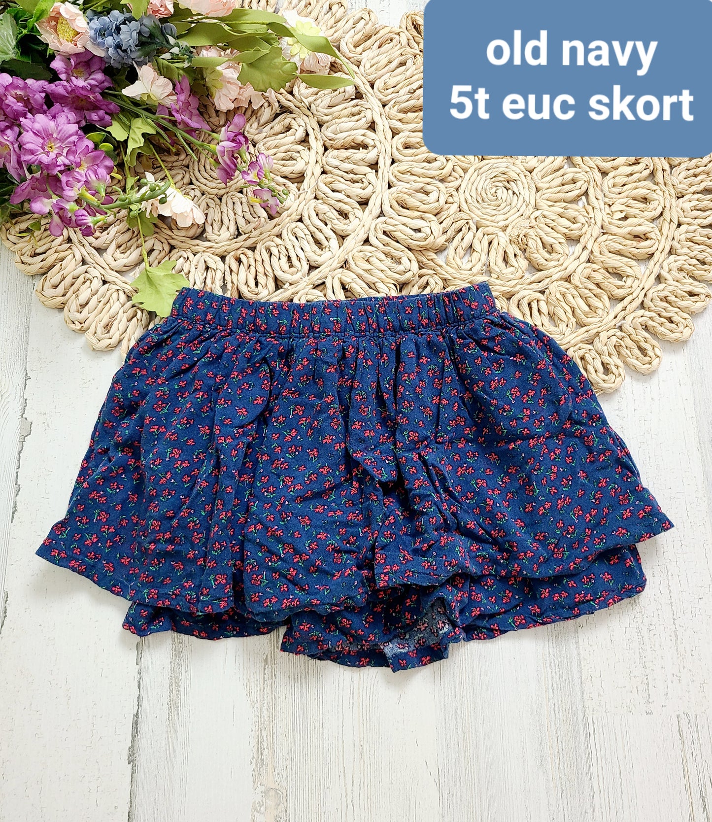 old navy juy 4 floral skort