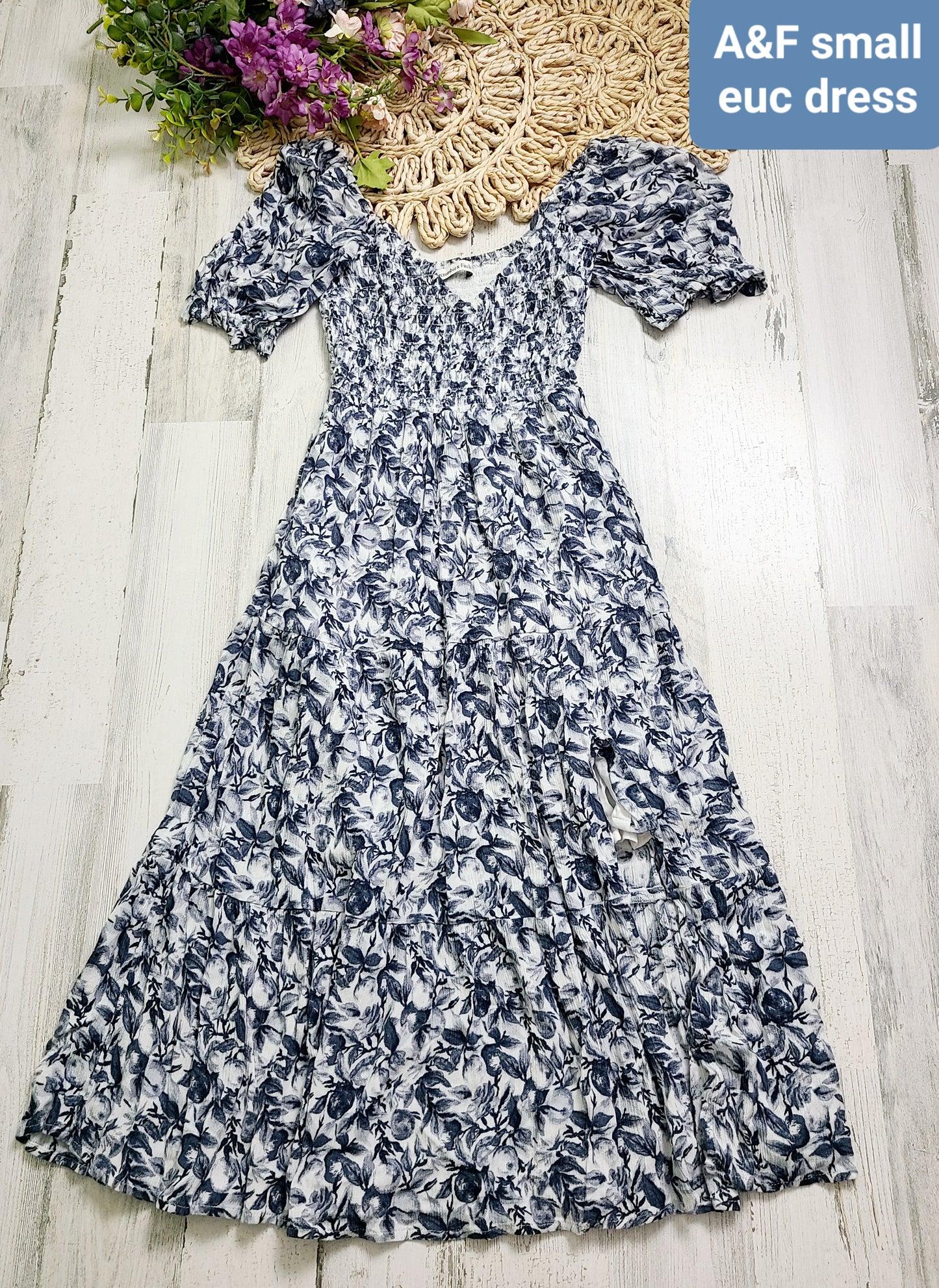 a&f top smocked dress