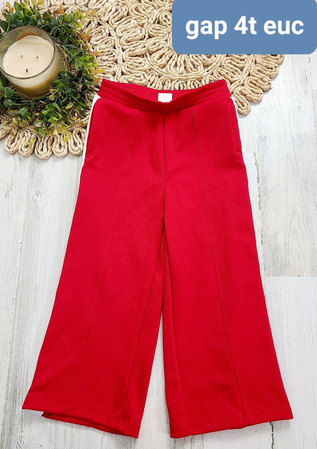red pant white stripe gap